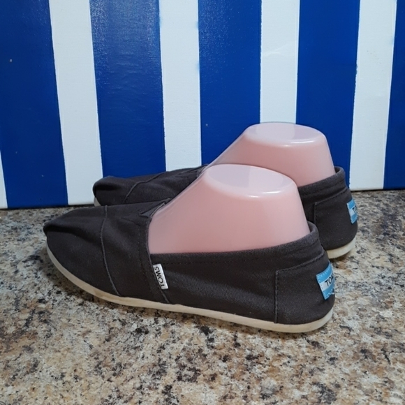 Tom's 8.5 brown canvas - Picture 3 of 6